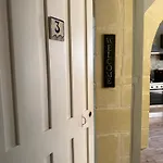 Ritz Gozo 아파트 *