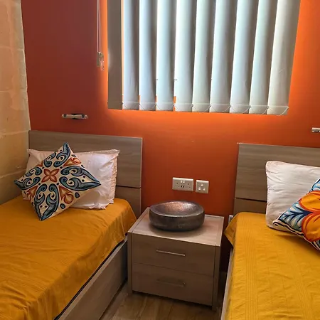 Ritz Gozo Апартаменты Марсалфорн